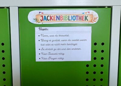 Schulprojekt Jackenbibliothek